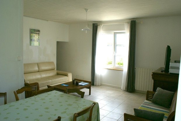 Cuarto de estar grande Casa rural de alquiler para 6 a 7 personas en Surgeres cerca de La Rochelle costa atlantica de Francia